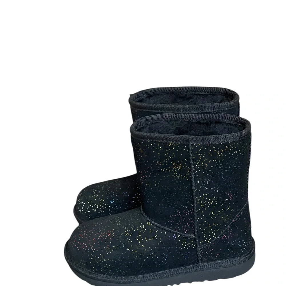 New! UGG Kids Classic II Shimmer SKY boots size 1